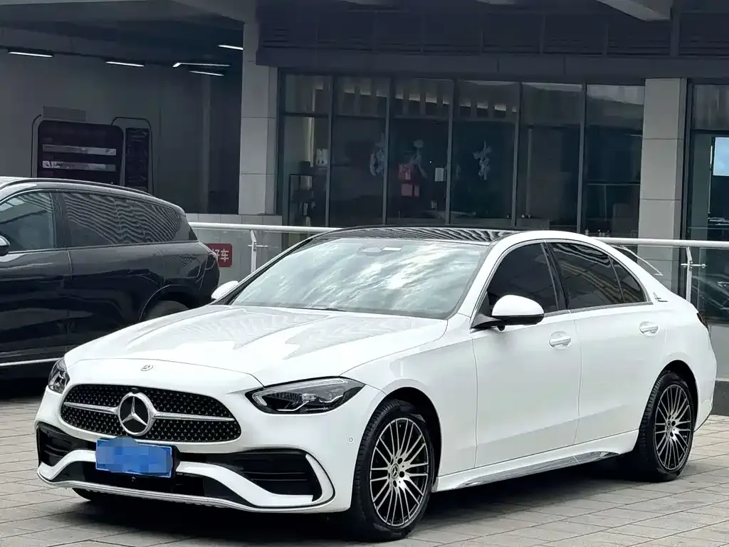 Mercedes-Benz C-Class — фото 1