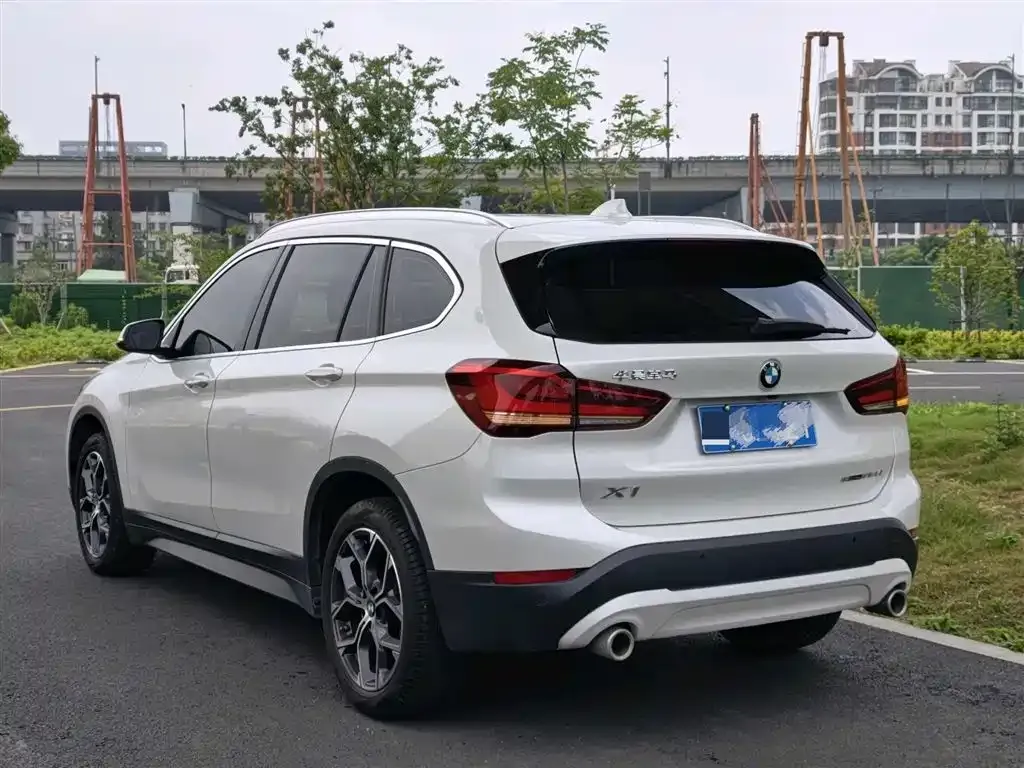 BMW X1 — фото 2
