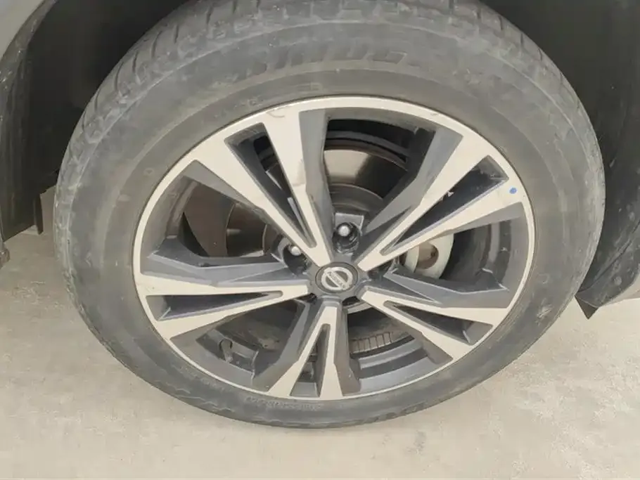 Nissan Qashqai — фото 2