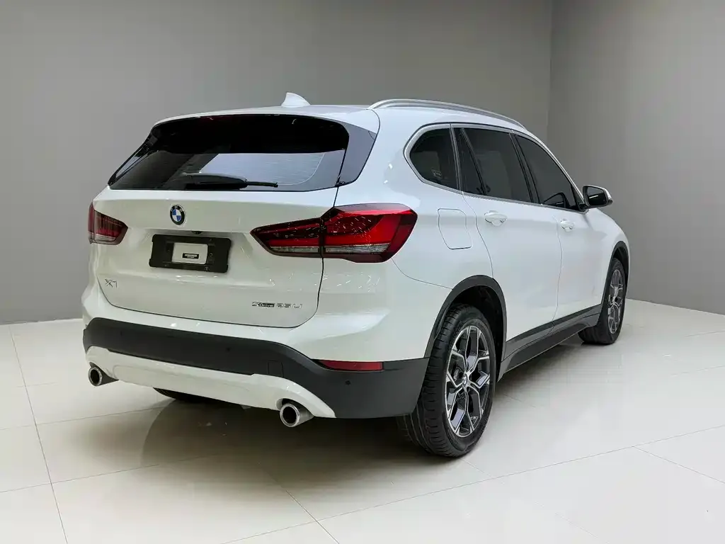 BMW X1 — фото 3