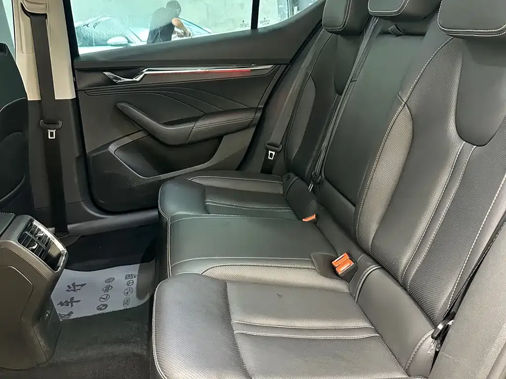 Skoda Octavia — фото 4