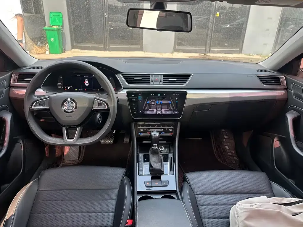 Skoda Superb 2024 из CN, фото 2