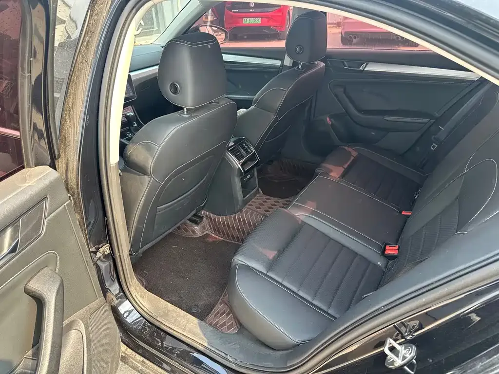 Skoda Superb 2024 из CN, фото 6