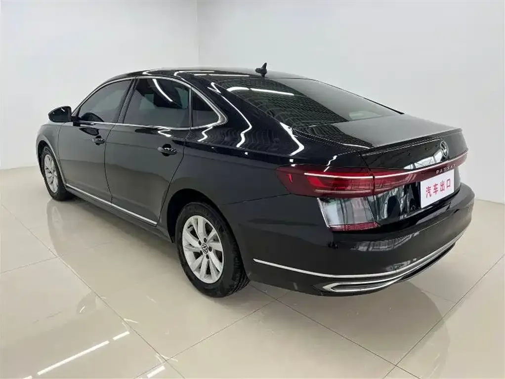 Volkswagen Passat — фото 7