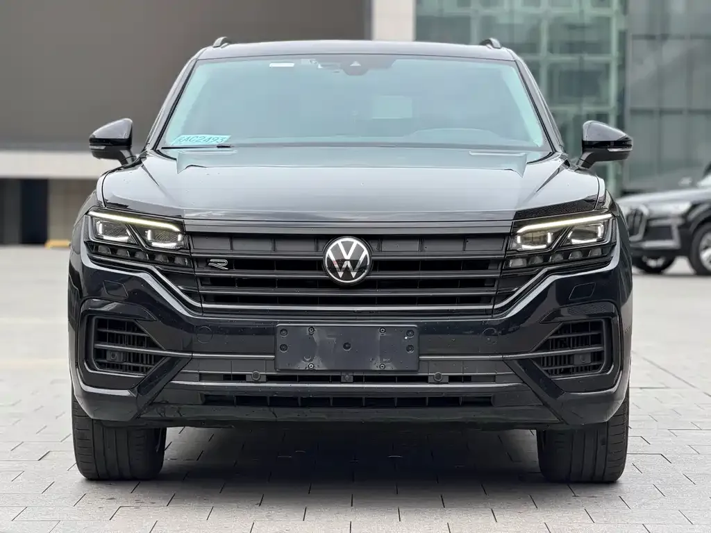 Volkswagen Touareg — фото 3