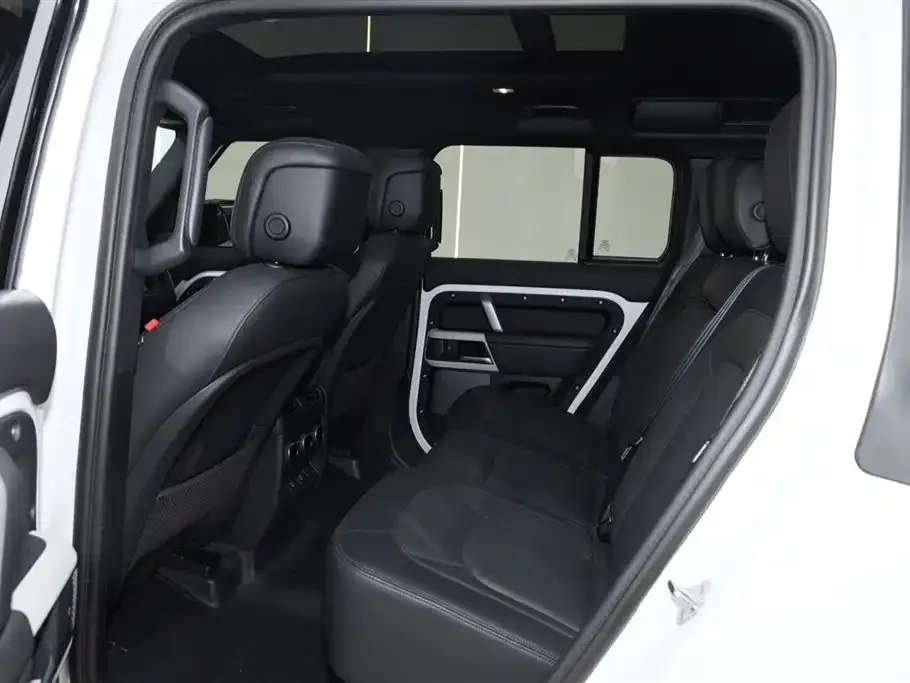Land Rover Defender — фото 2