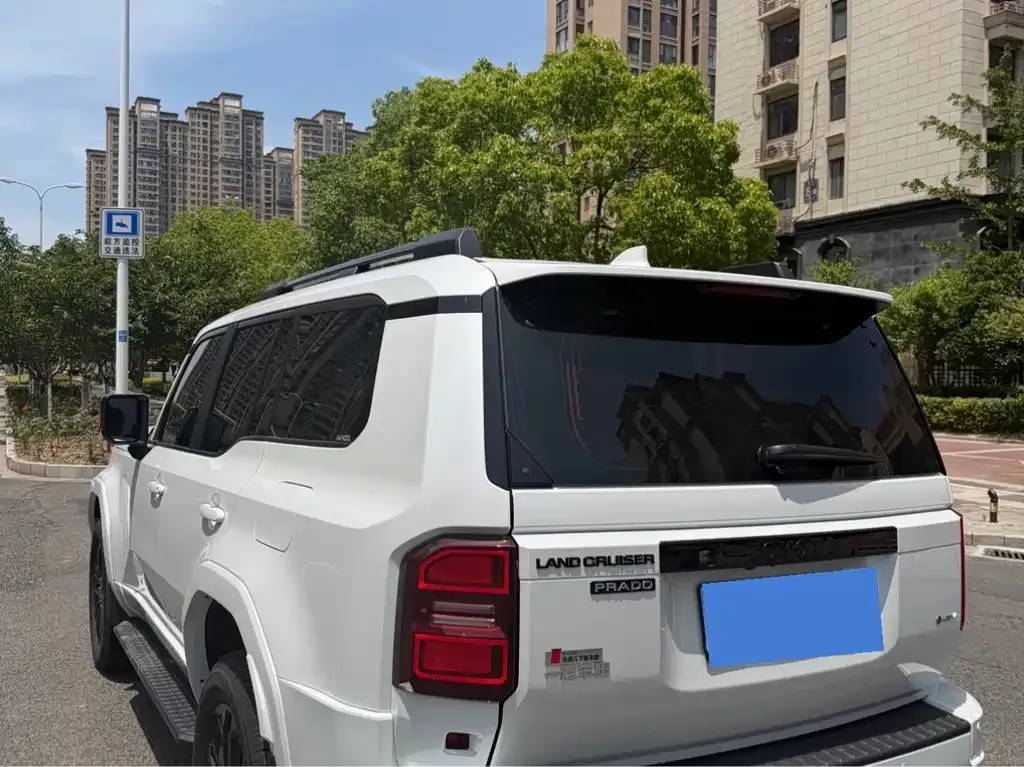 Toyota Prado 2026 из CN, фото 6