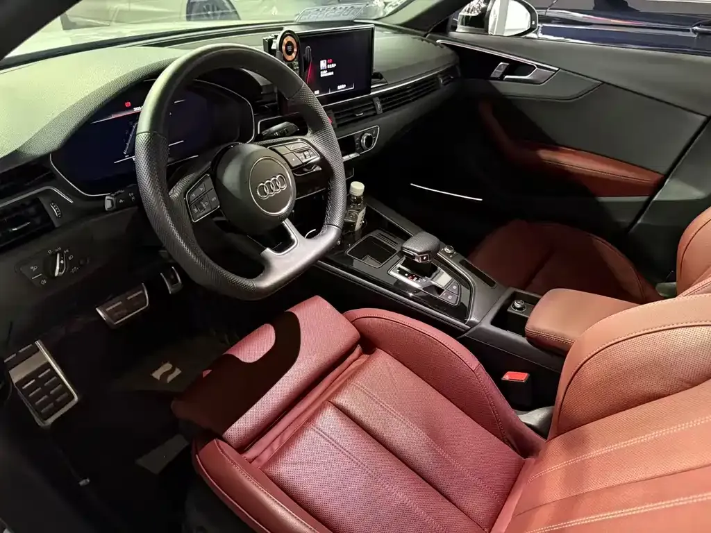 Audi A4L 2024 из CN, фото 10