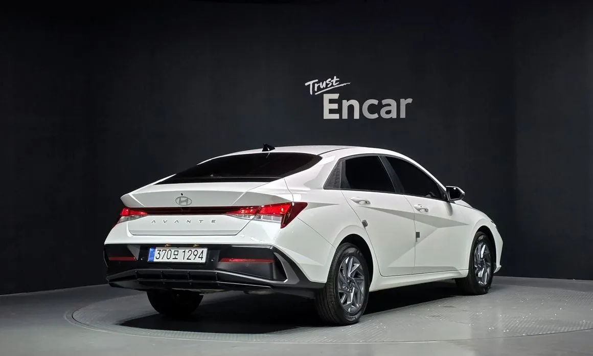 Hyundai AVANTE — фото 2