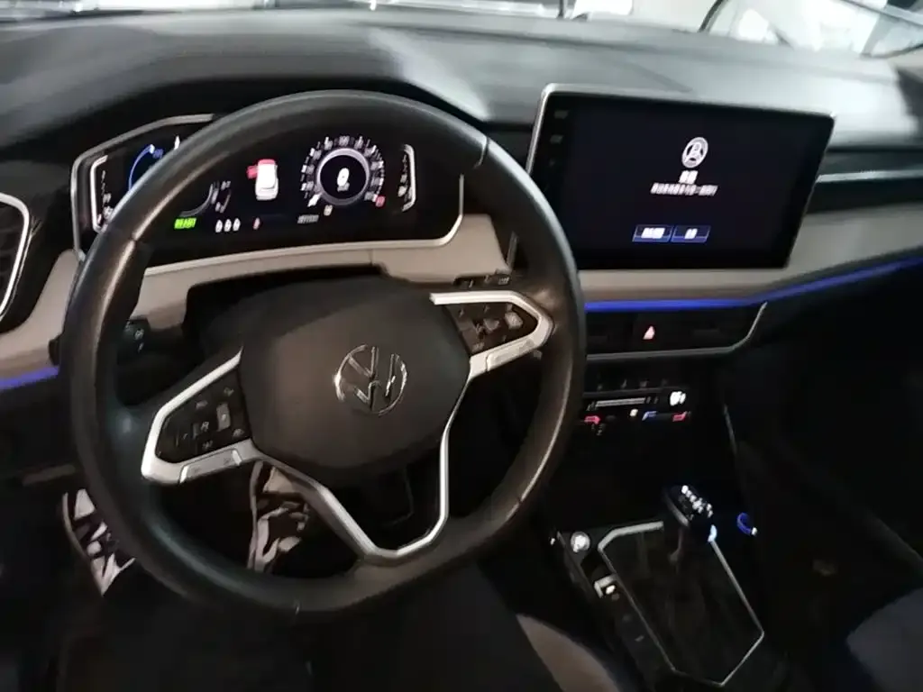 Volkswagen 探岳 PHEV 2024 из CN, фото 3