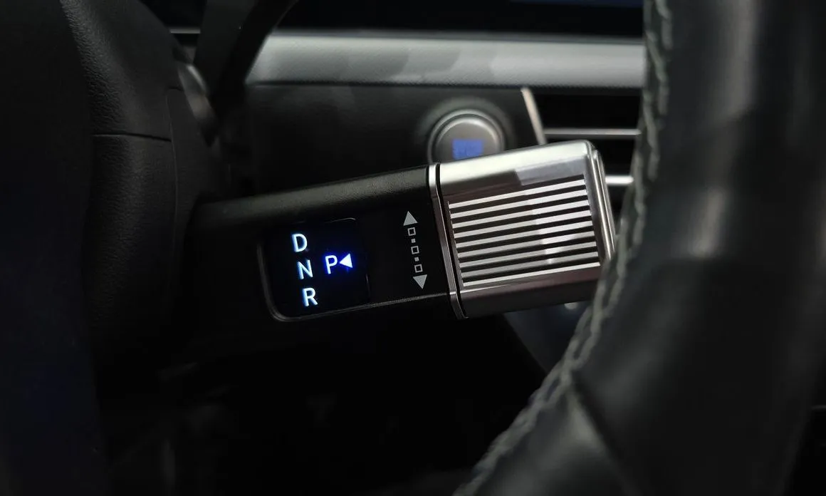 Hyundai Sonata 2024 из KR, фото 2