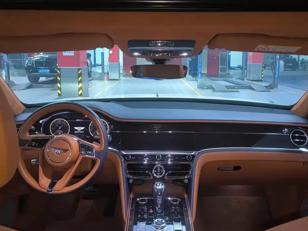 Bentley Flying Spur 2021 из CN, фото 5