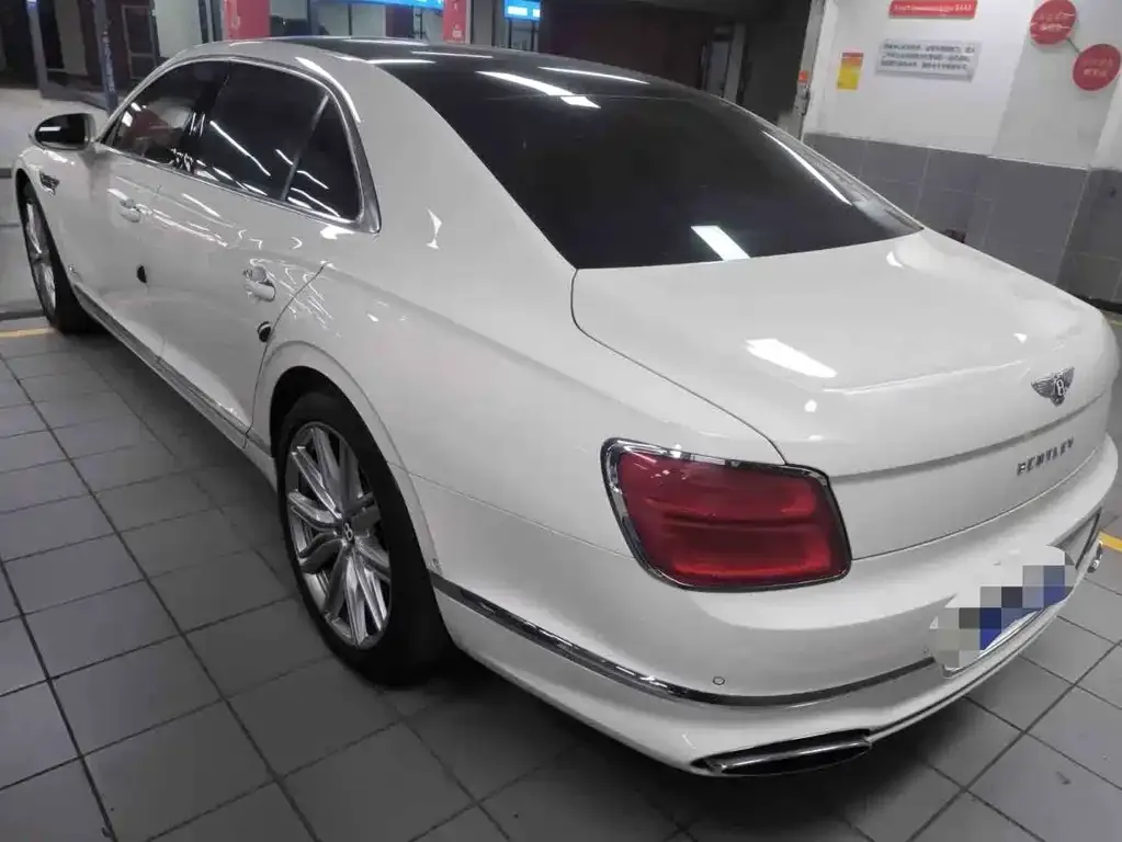 Bentley Flying Spur 2021 из CN, фото 3