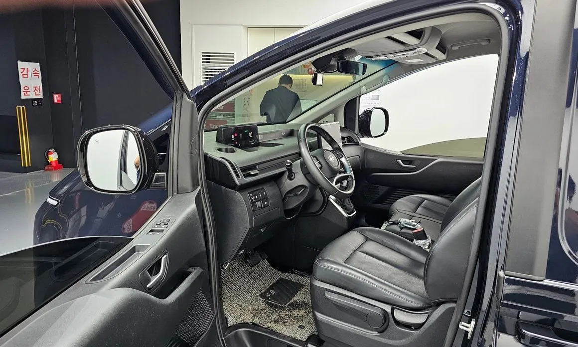 Hyundai Staria 2025 из KR, фото 6