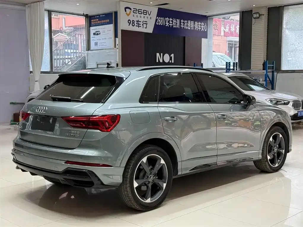Audi Q3 — фото 10