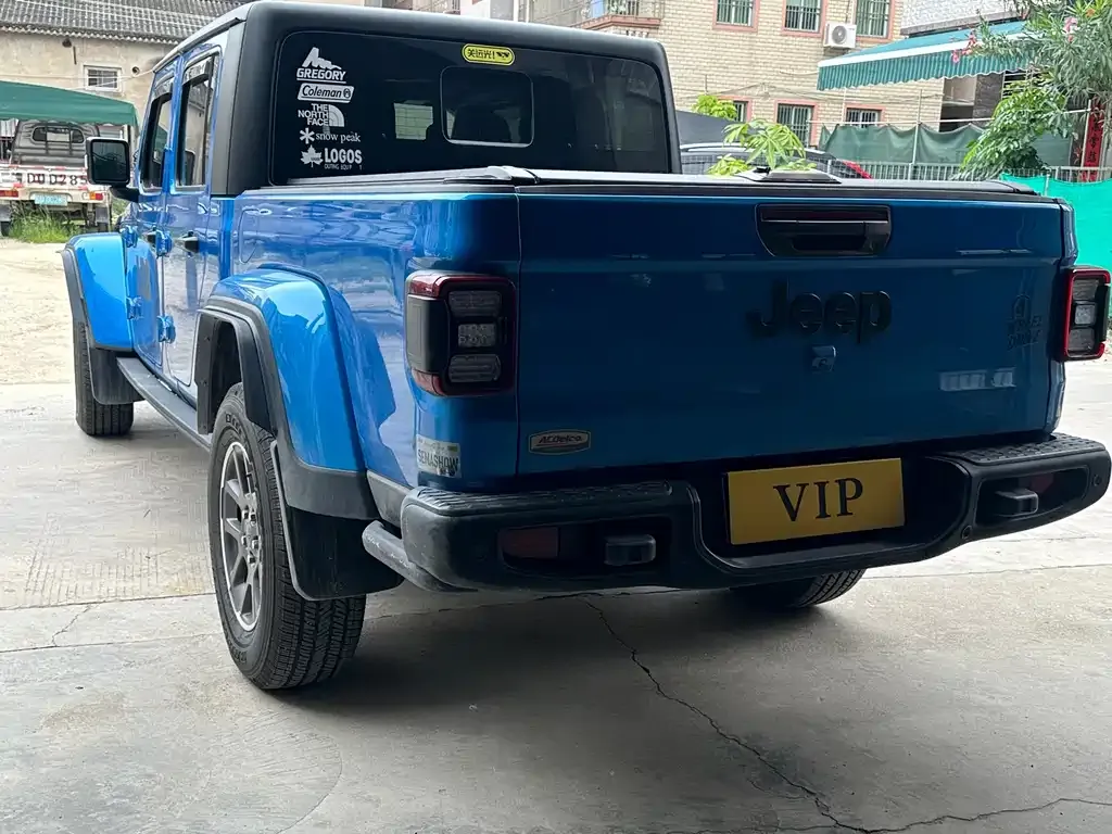 Jeep Gladiator 2023 из CN, фото 8