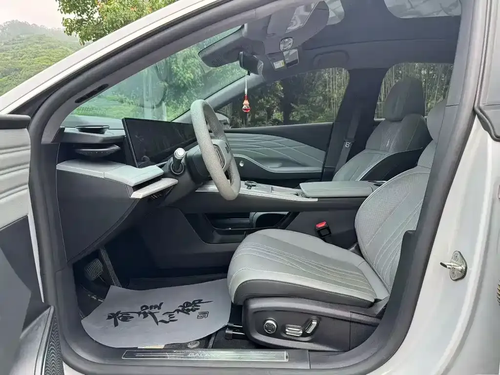 Geely Galaxy E8 2024 из CN, фото 3