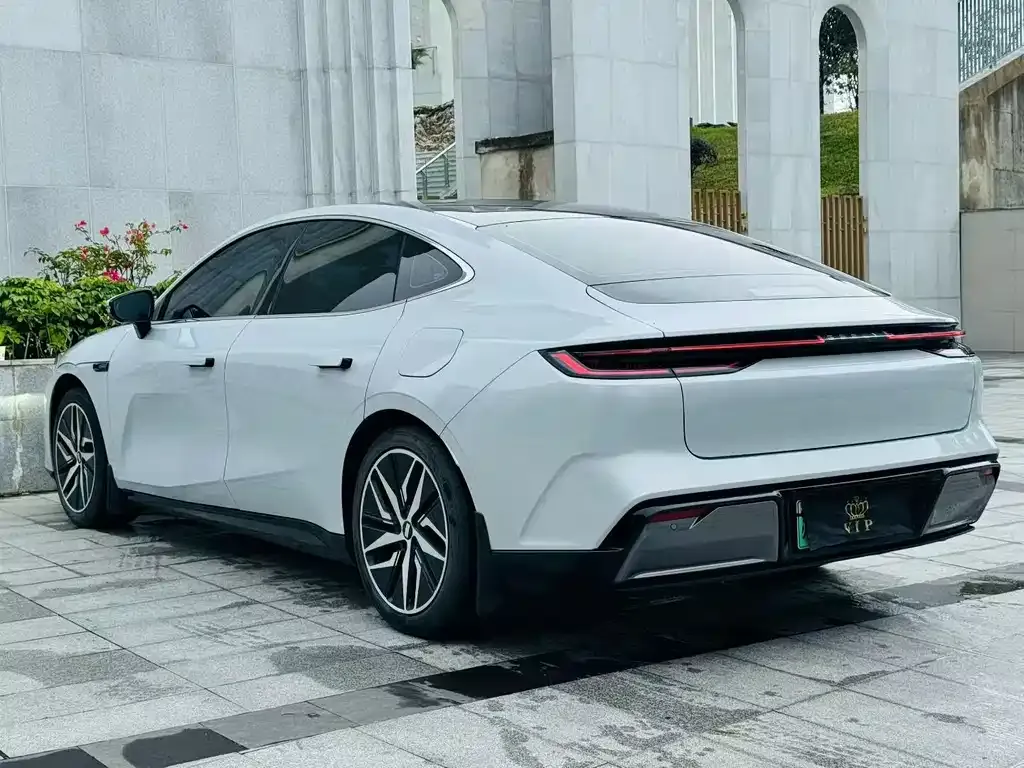 Geely Galaxy E8 2024 из CN, фото 7