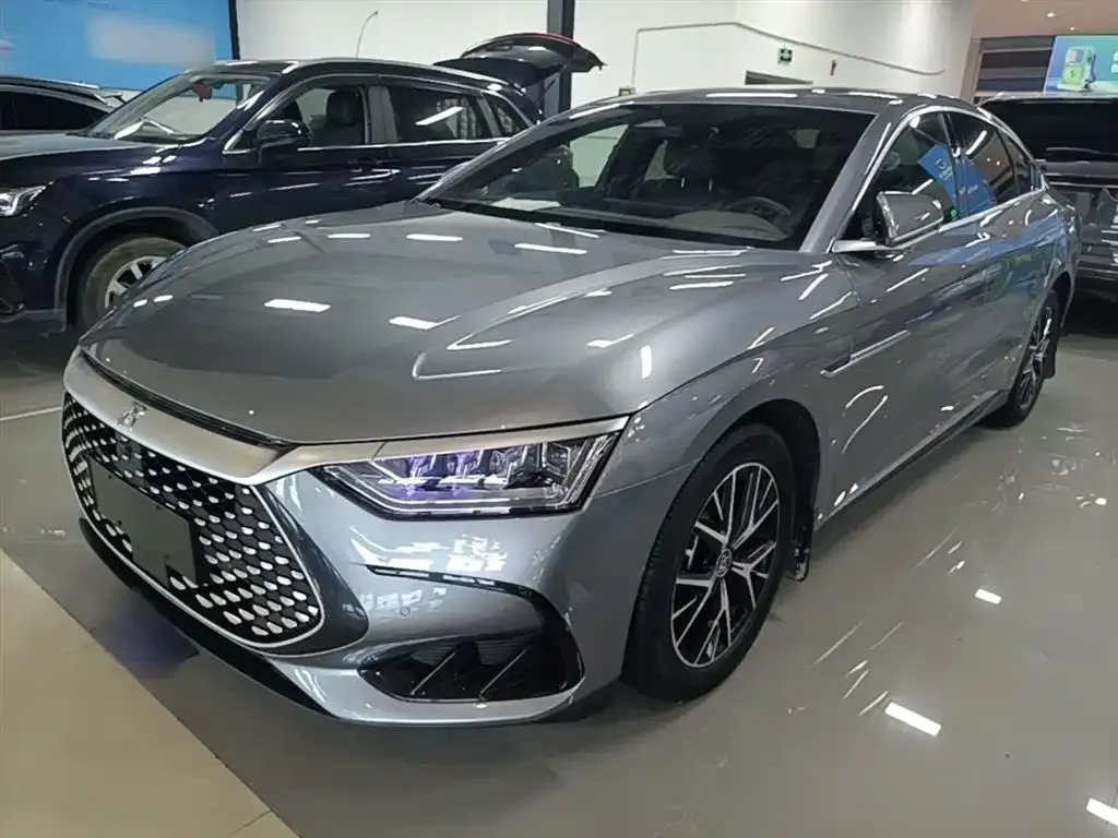 BYD Han — фото 1