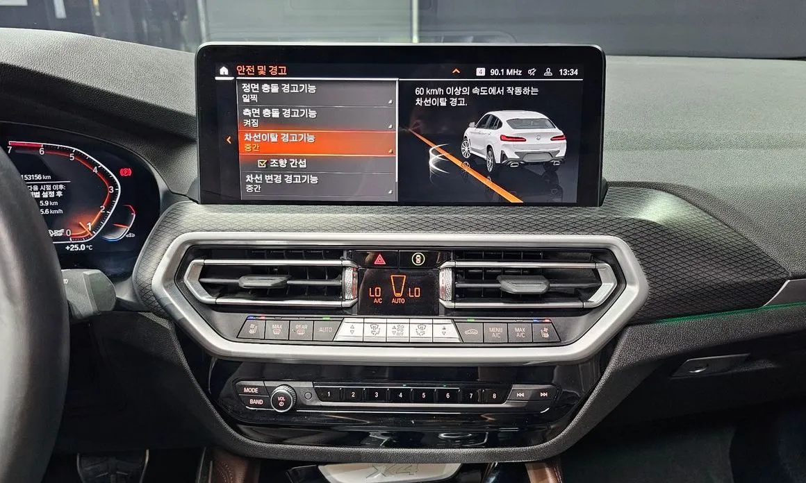 BMW X4 2022 из KR, фото 6