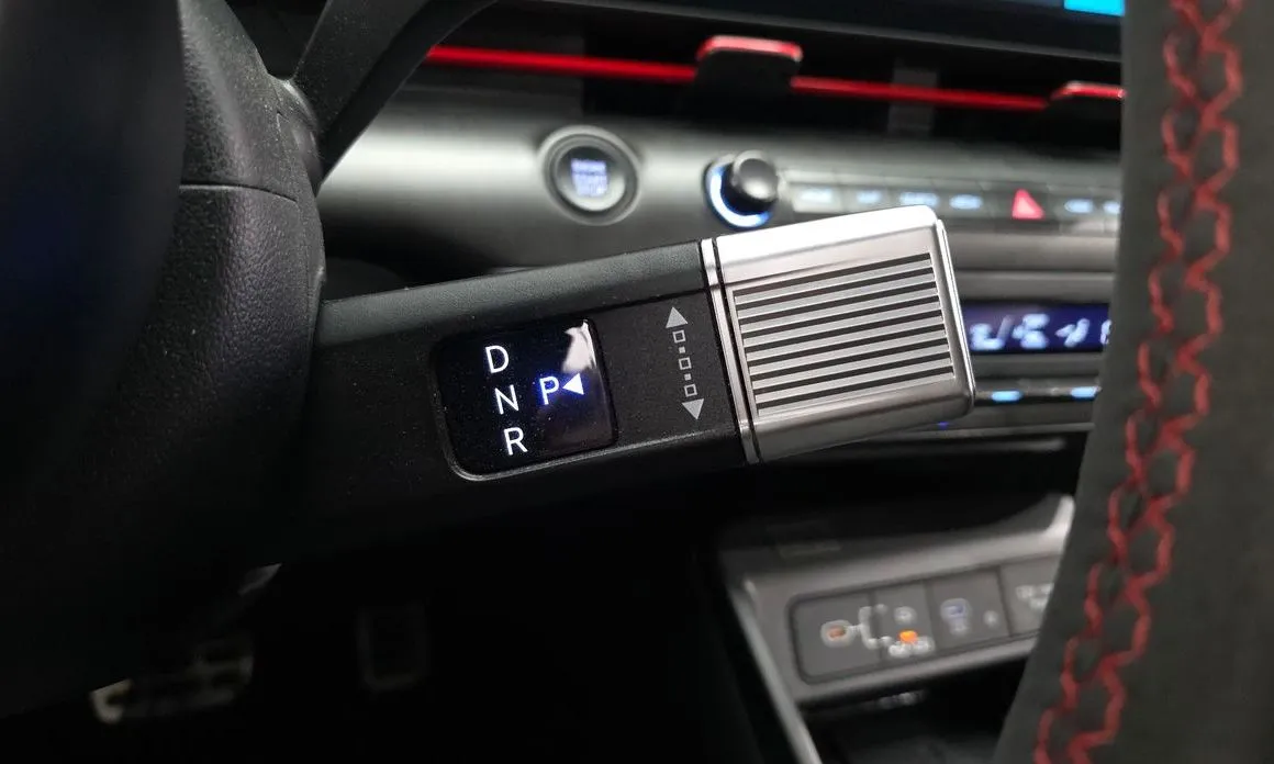 Hyundai Kona 2023 из KR, фото 4