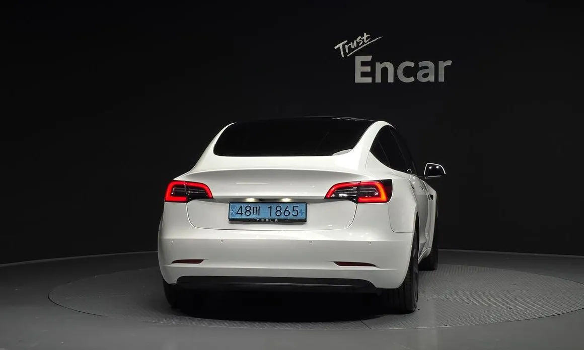 Tesla Model 3 2022 из KR, фото 8