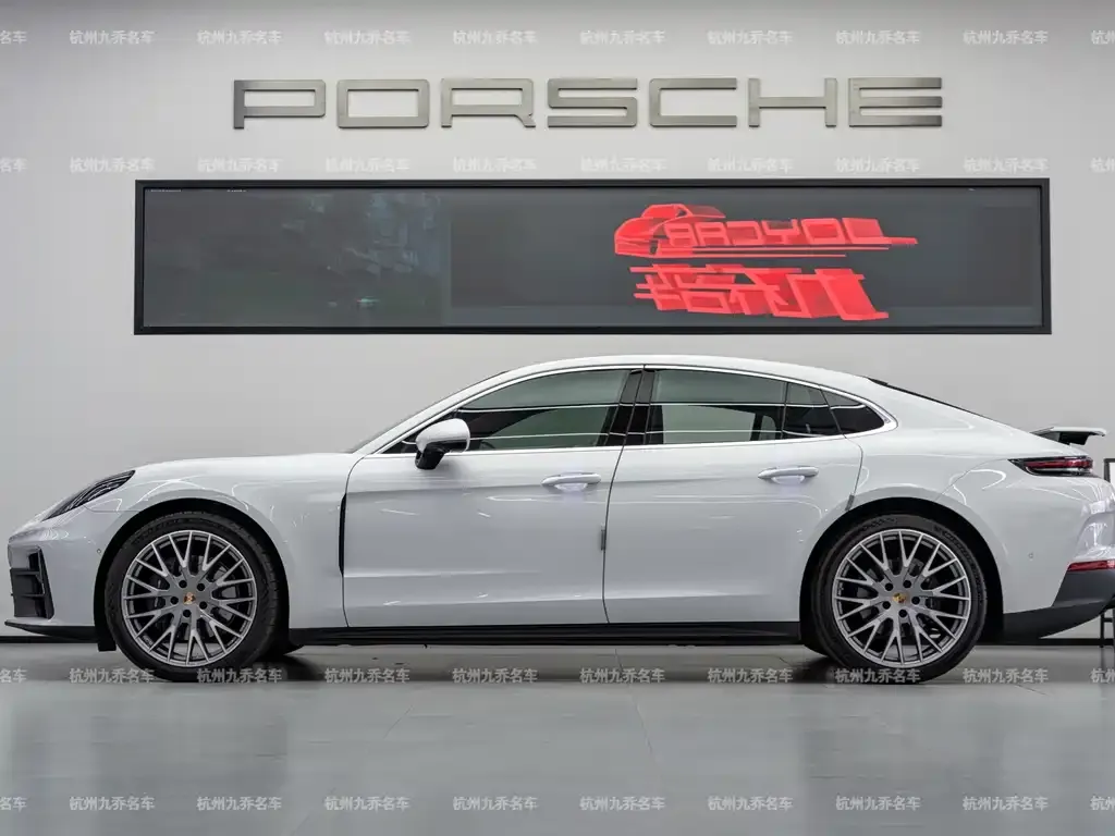 Porsche Panamera — фото 8