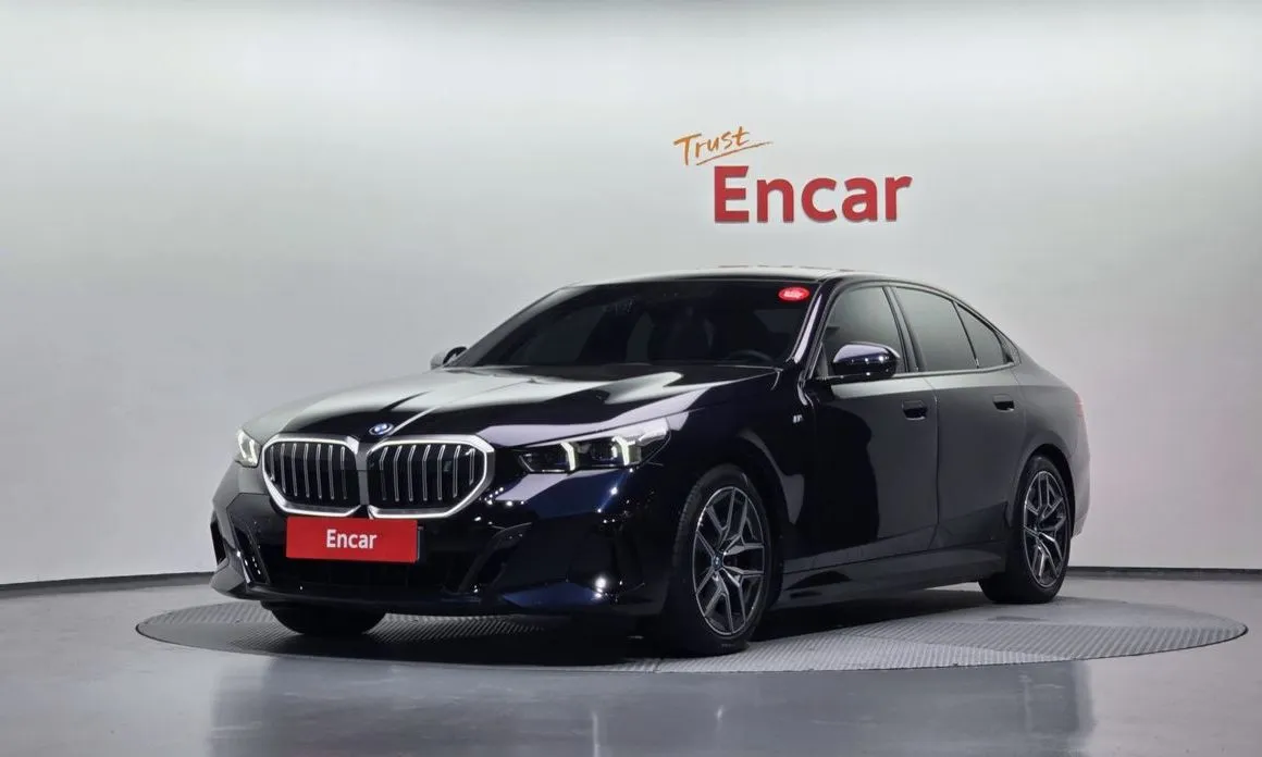 BMW i5