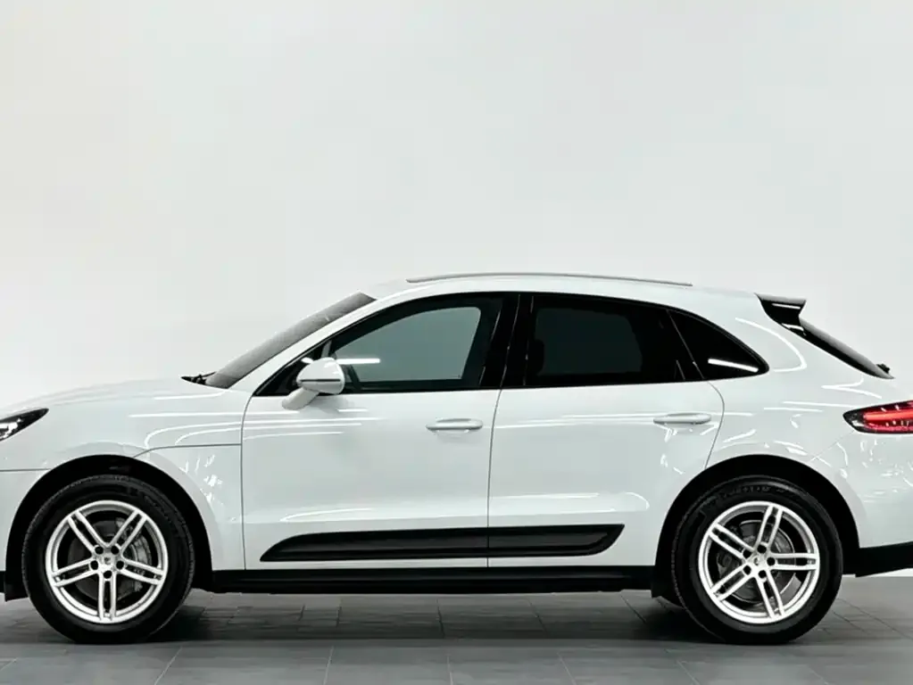 Porsche Macan — фото 10