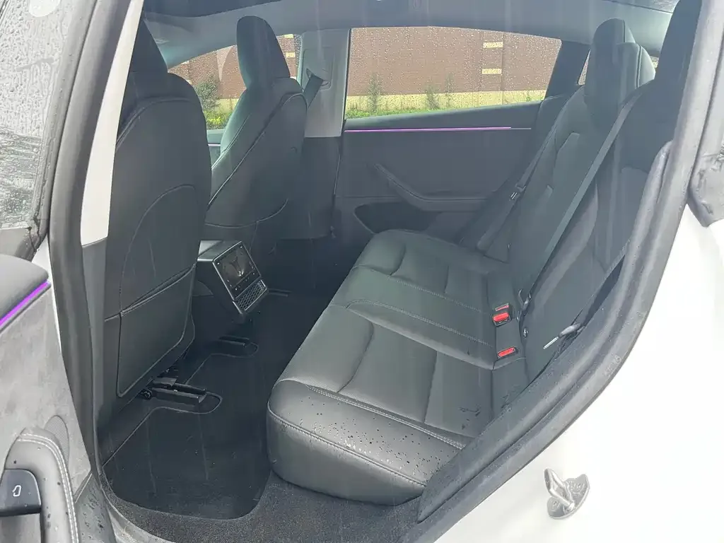 Tesla Model 3 — фото 6