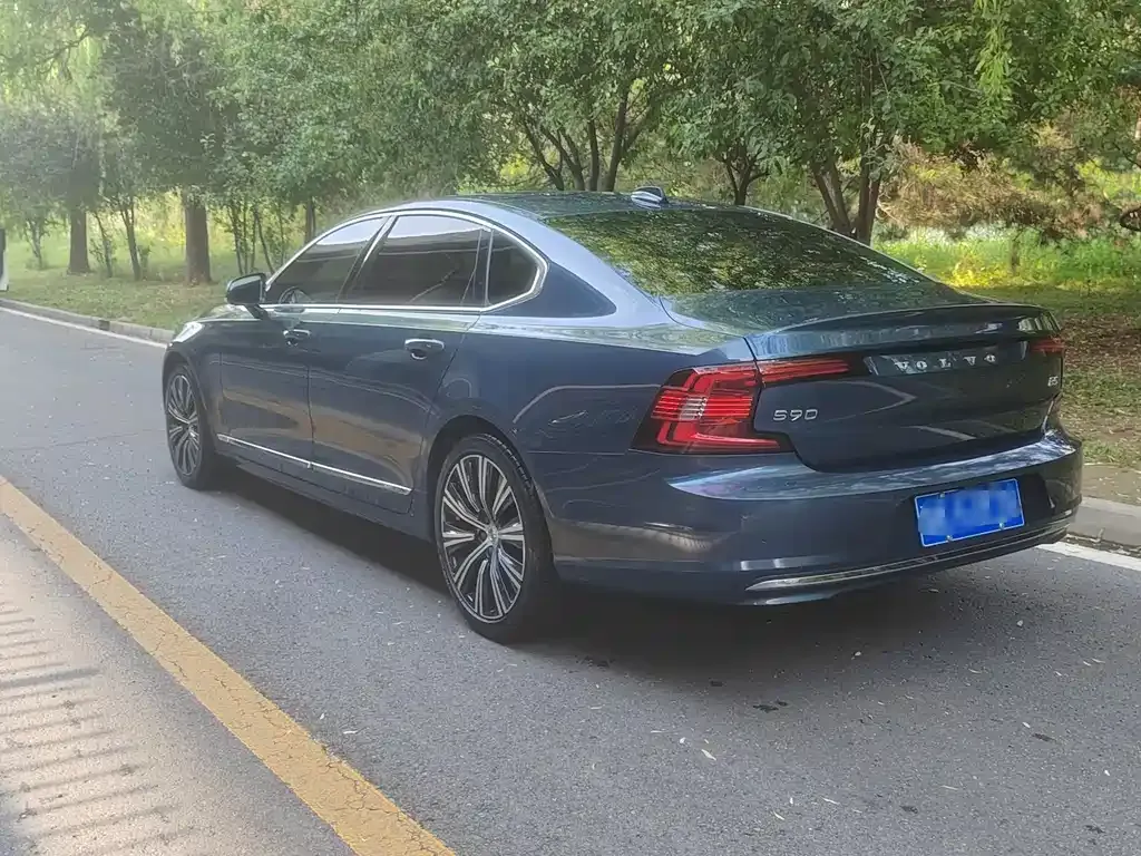 Volvo S90 — фото 8