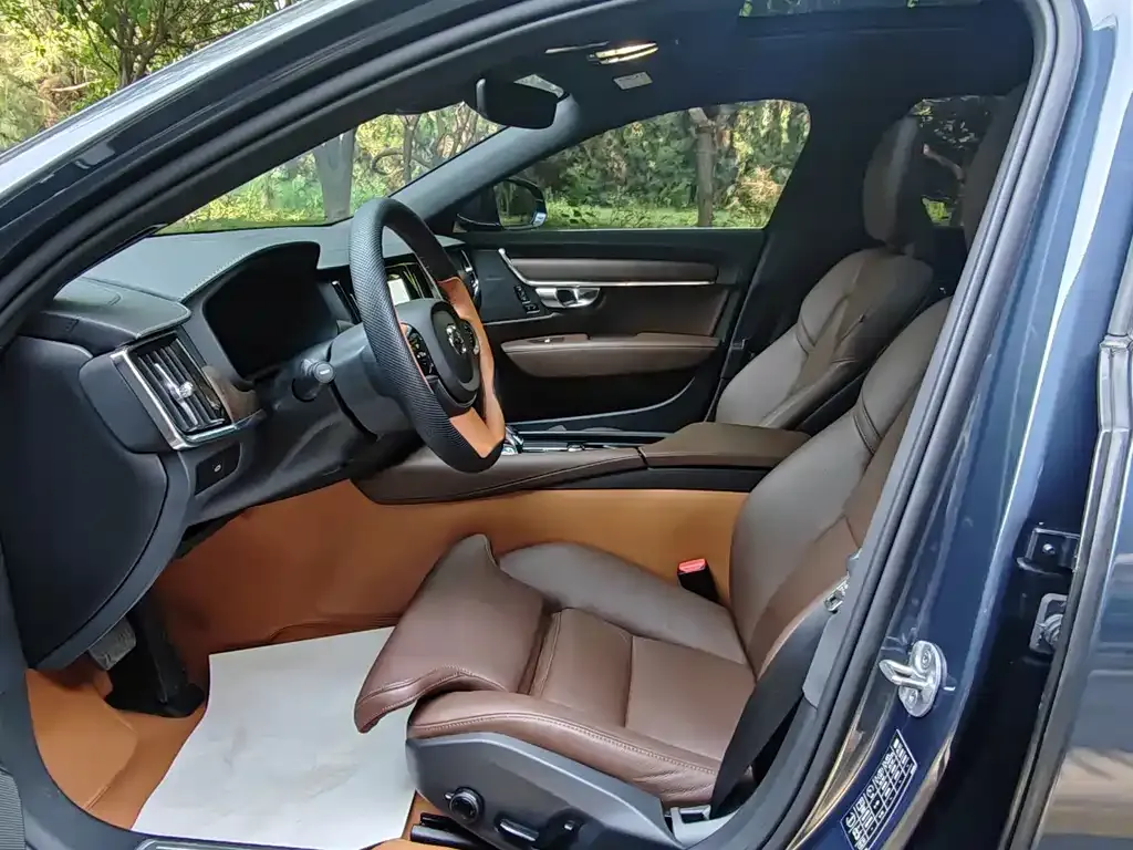 Volvo S90 — фото 2