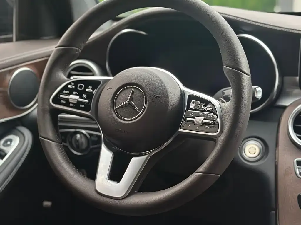 Mercedes-Benz GLC — фото 4