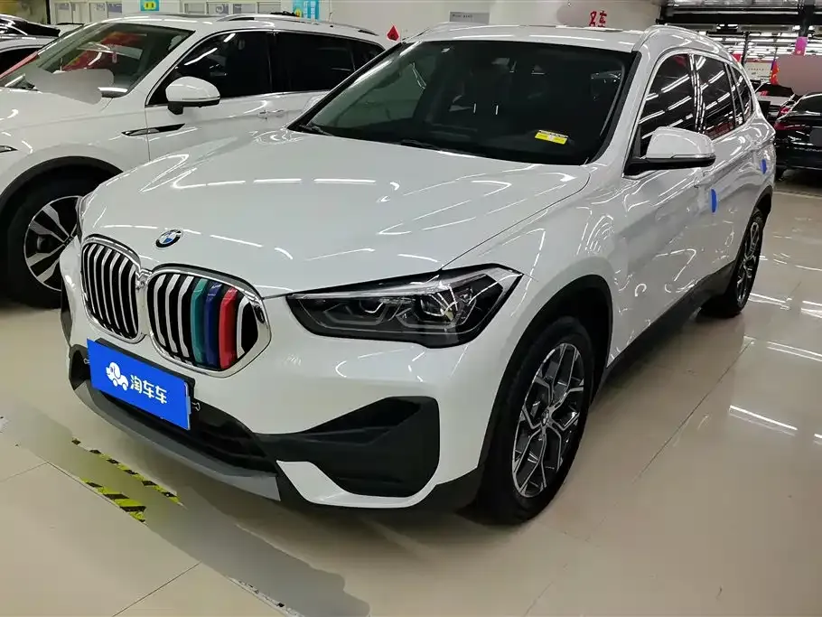 BMW X1 — фото 1