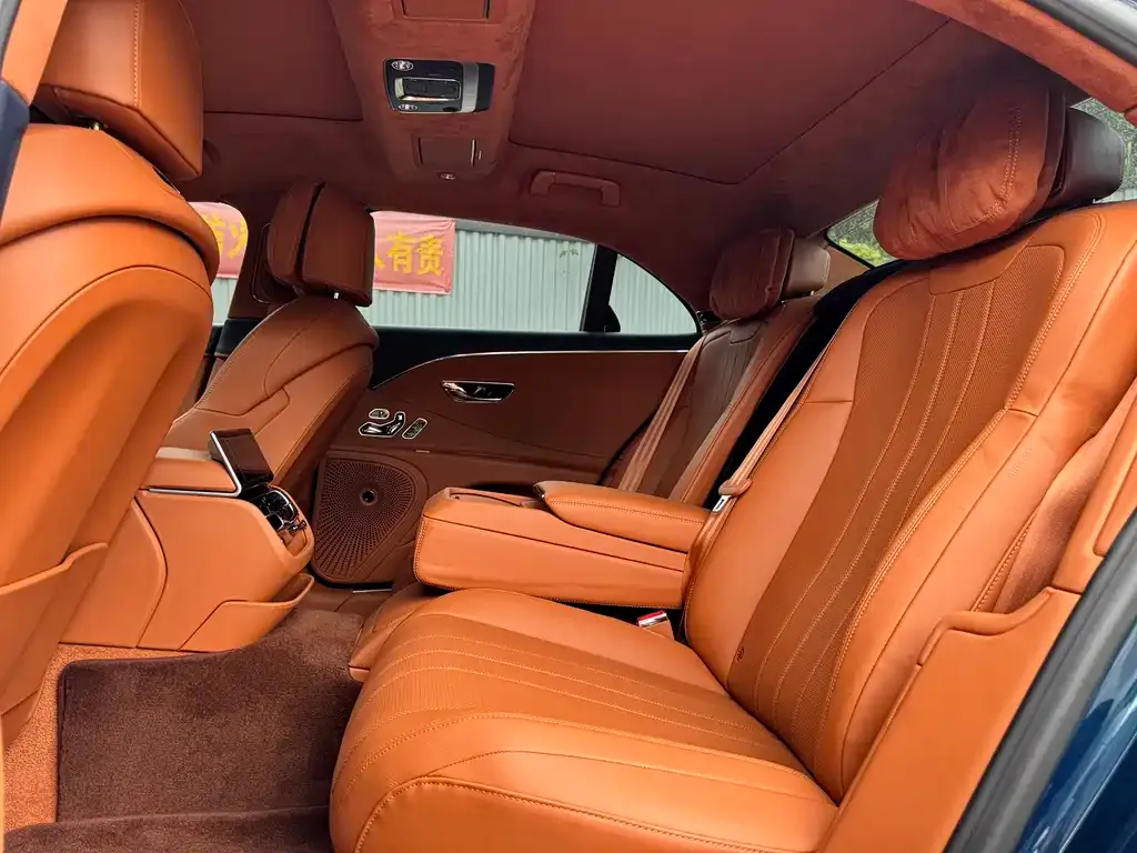 Bentley Flying Spur 2021 из CN, фото 2
