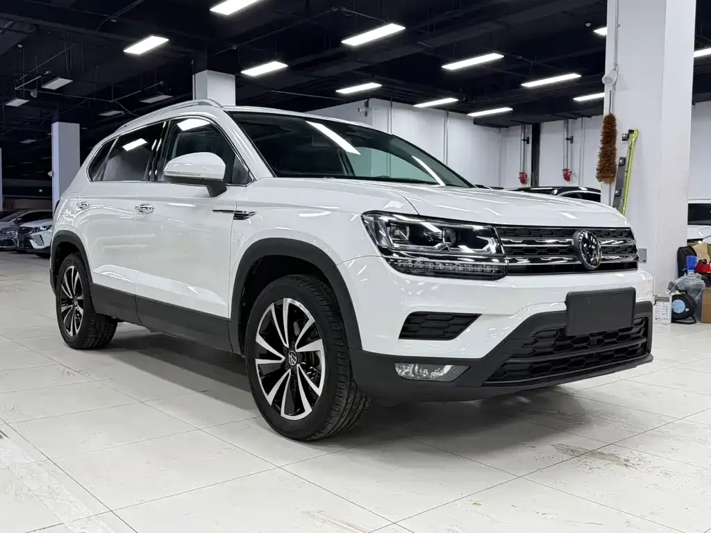 Volkswagen Tharu — фото 8