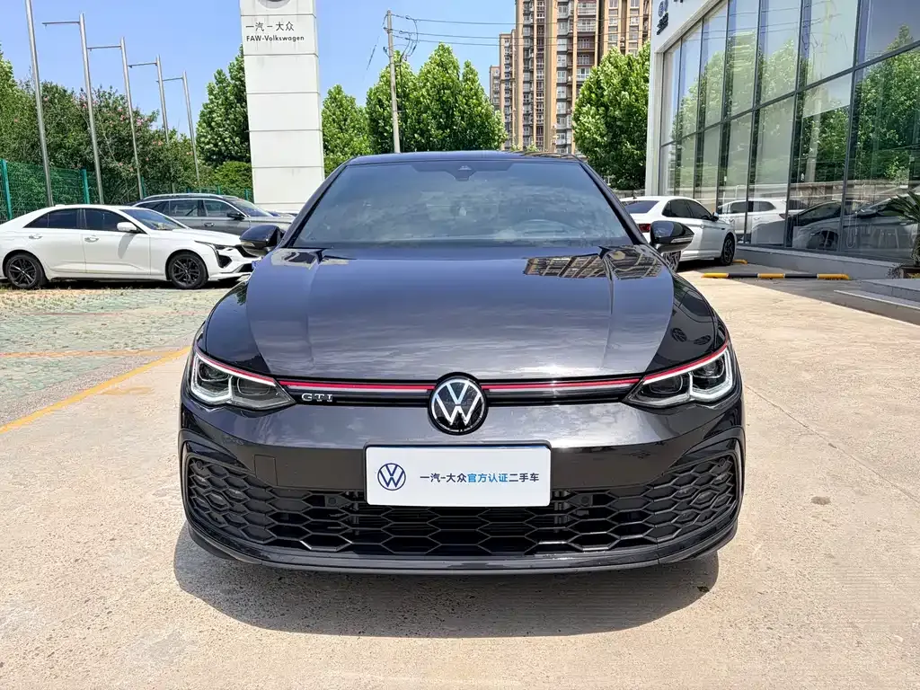 Volkswagen Golf GTI — фото 5