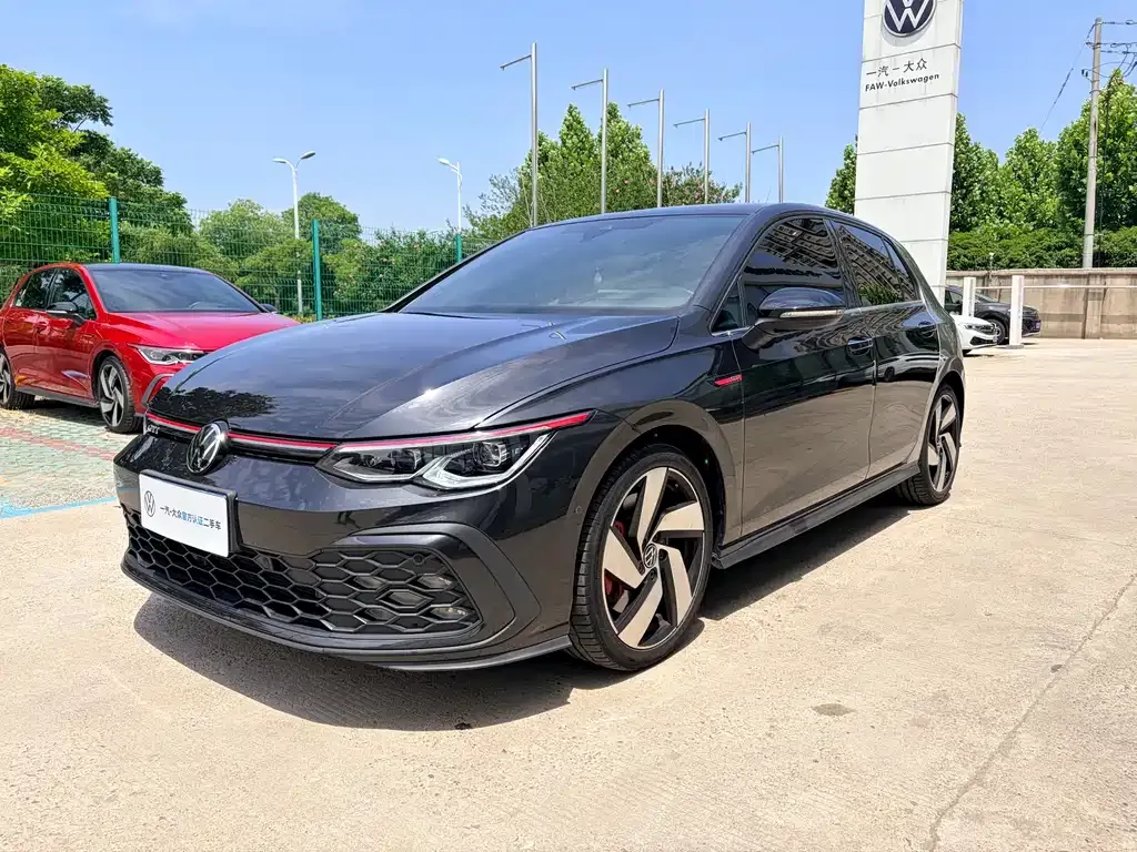 Volkswagen Golf GTI — фото 7