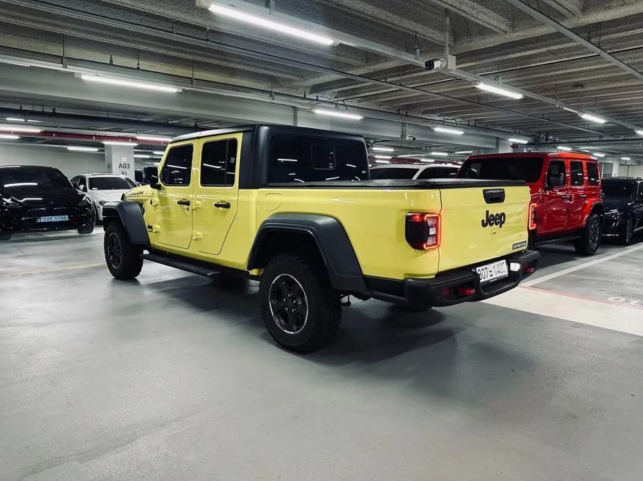 Jeep Gladiator 2023 из KR, фото 10