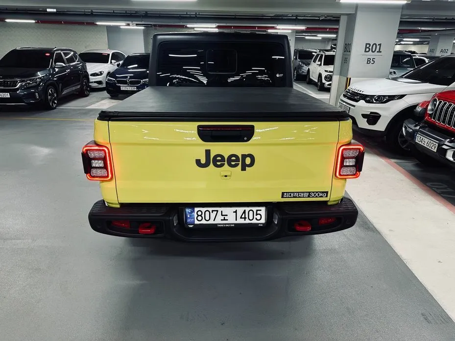 Jeep Gladiator 2023 из KR, фото 2