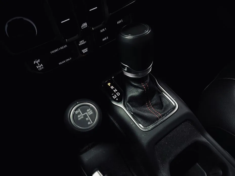 Jeep Gladiator 2023 из KR, фото 4