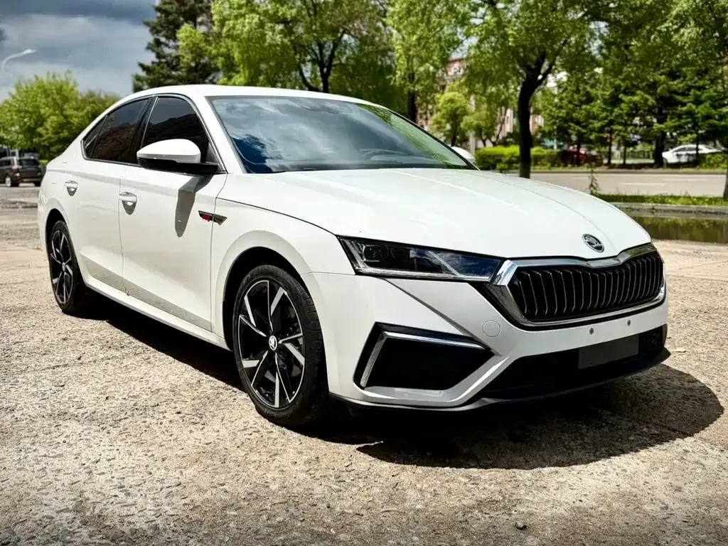 Skoda Octavia — фото 6