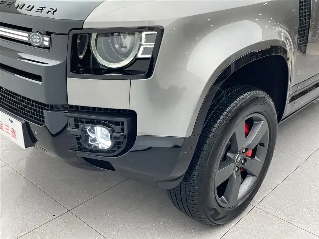 Land Rover Defender — фото 5