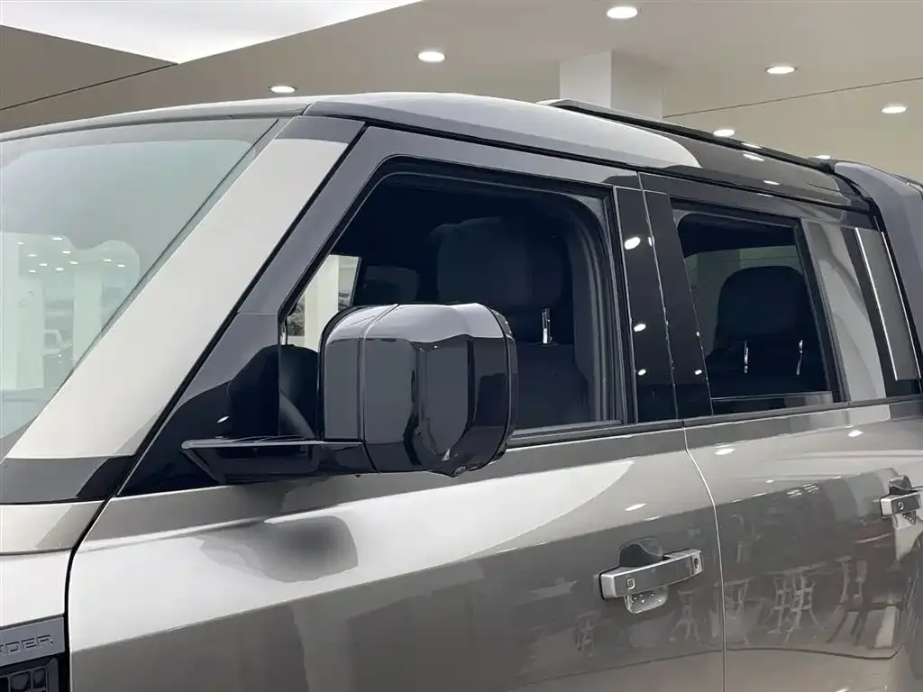Land Rover Defender — фото 7