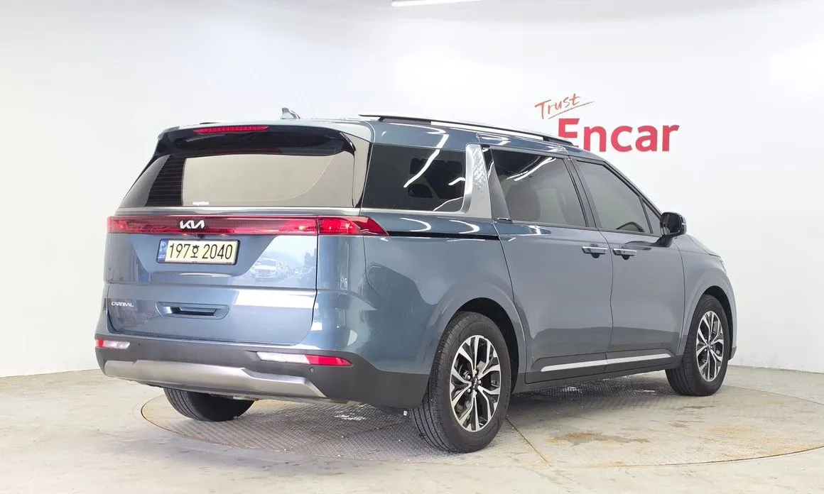 Kia Carnival 2023 из KR, фото 2