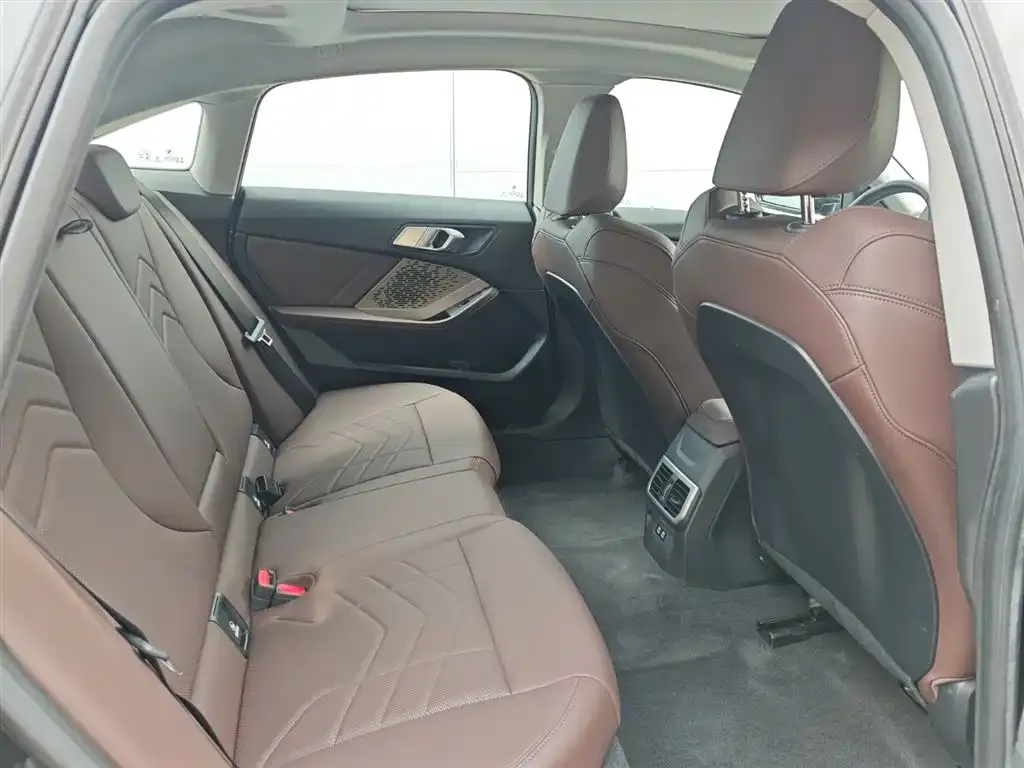 BMW 2 Series 2025 из CN, фото 2