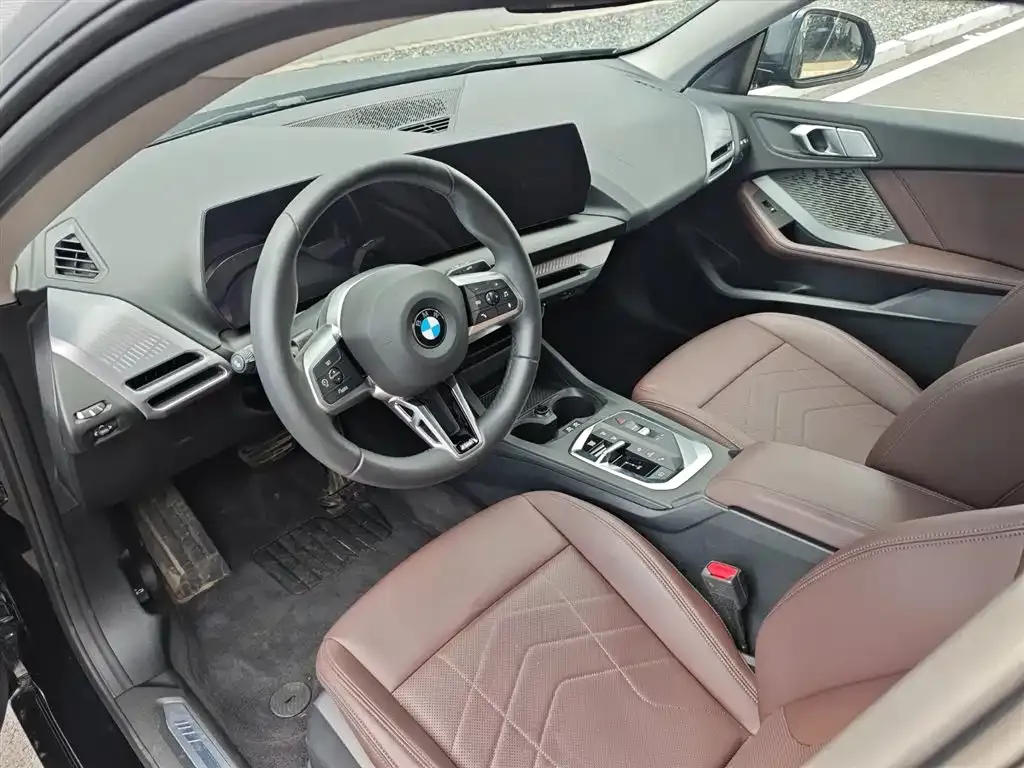 BMW 2 Series 2025 из CN, фото 7