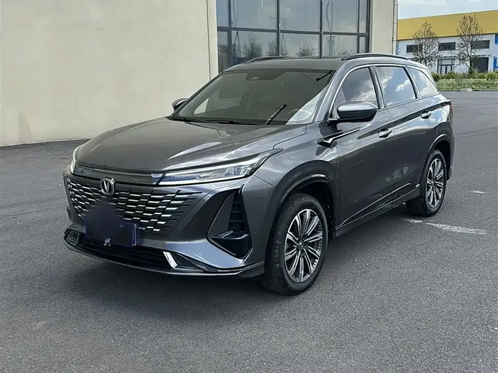 Changan CS75PLUS — фото 1