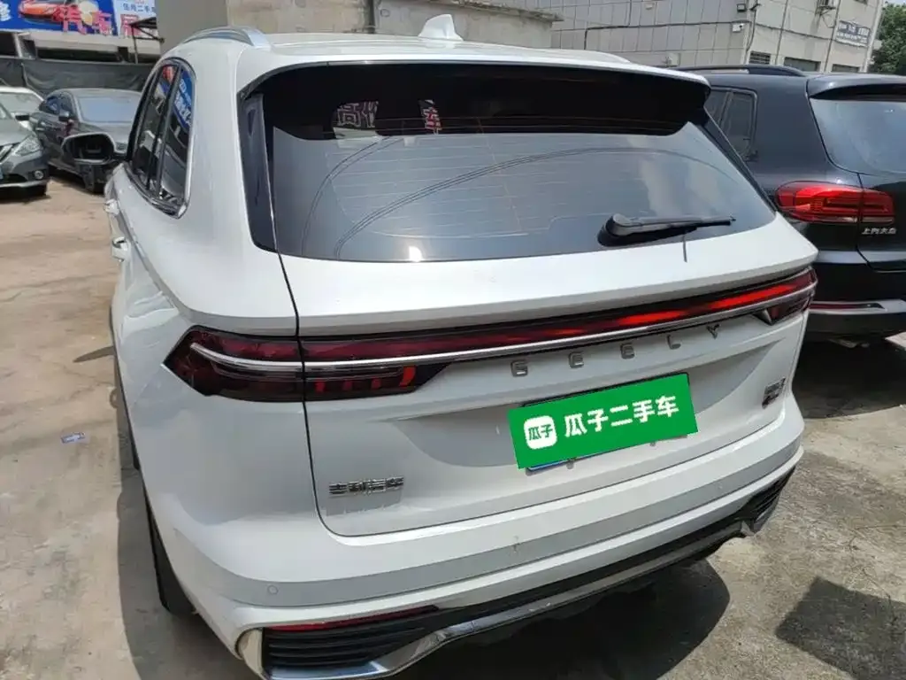 Geely Xingyue L — фото 10