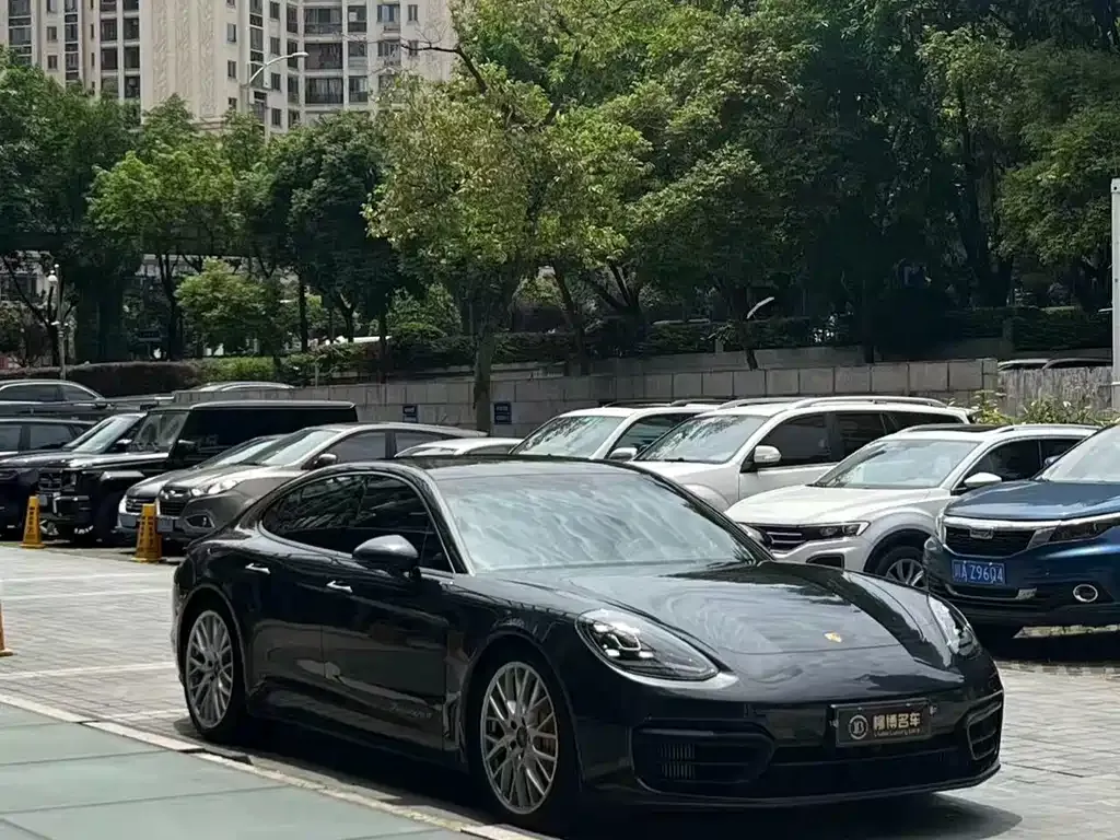 Porsche Panamera — фото 10